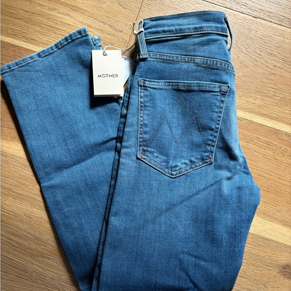 MOTHER Mid Rise Rider Ankle Jeans in Lhasa Love - Picture 4 of 9